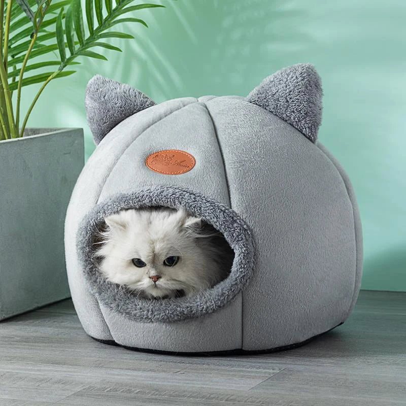 Cozy Winter Pet Cave Bed