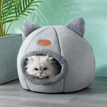 Cozy Winter Pet Cave Bed